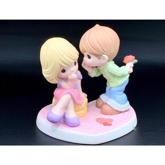 Rare Precious Moments Boy w/ Rose Girl Sitting Heart Base Collectible Figurine - Picture 4 of 5